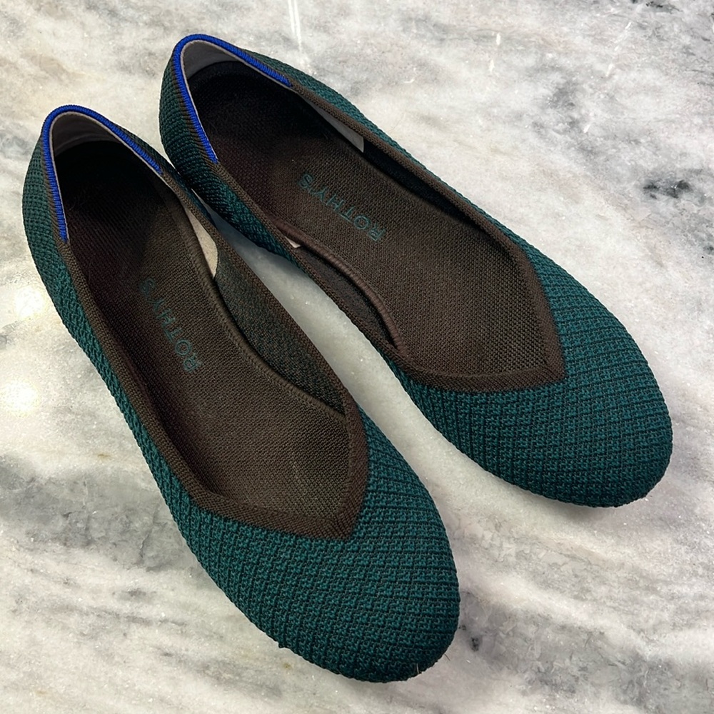 Size 10.5 Rothys